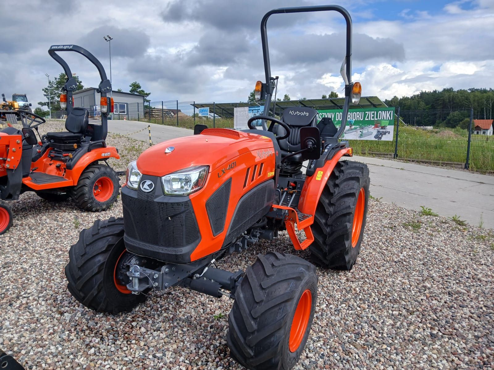 Kubota LX-401 HST Rops